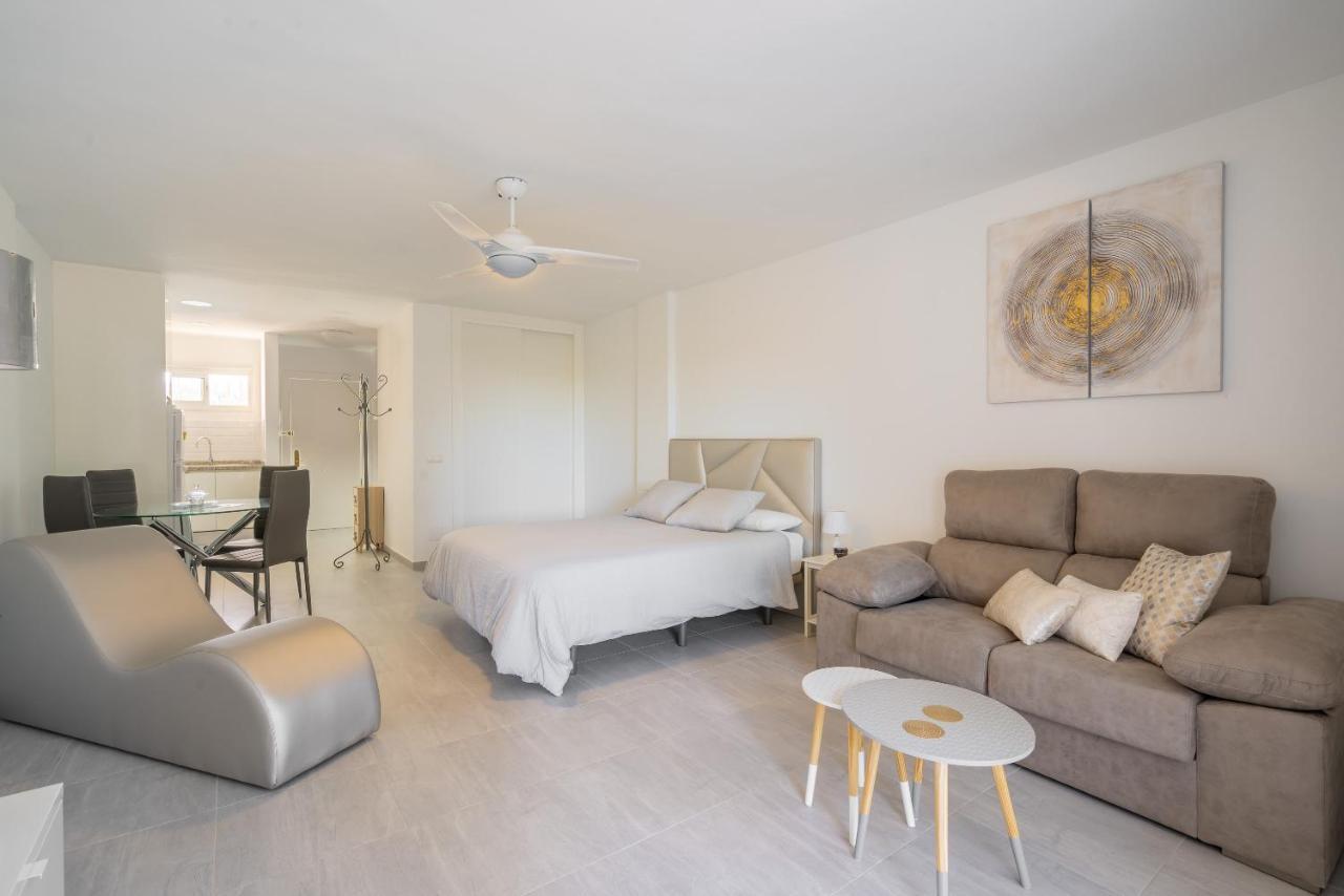 Apartment Near The Beach Марбелья Екстер'єр фото